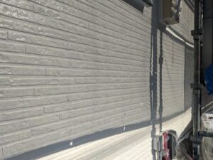 外壁塗装 下塗り・中塗りのご報告